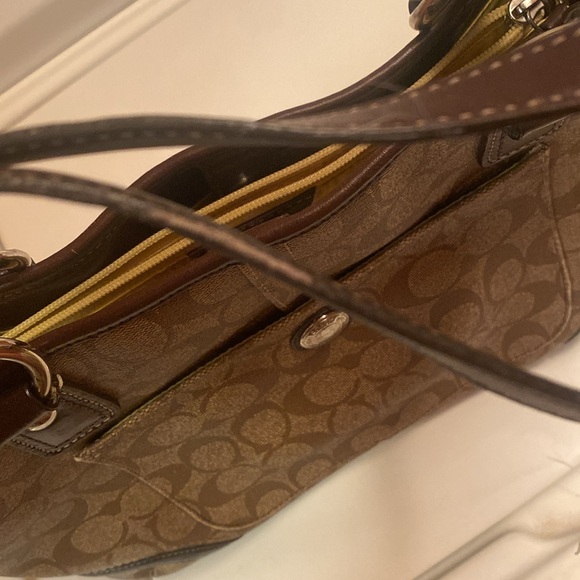 Coach purse - Picture 3 of 6